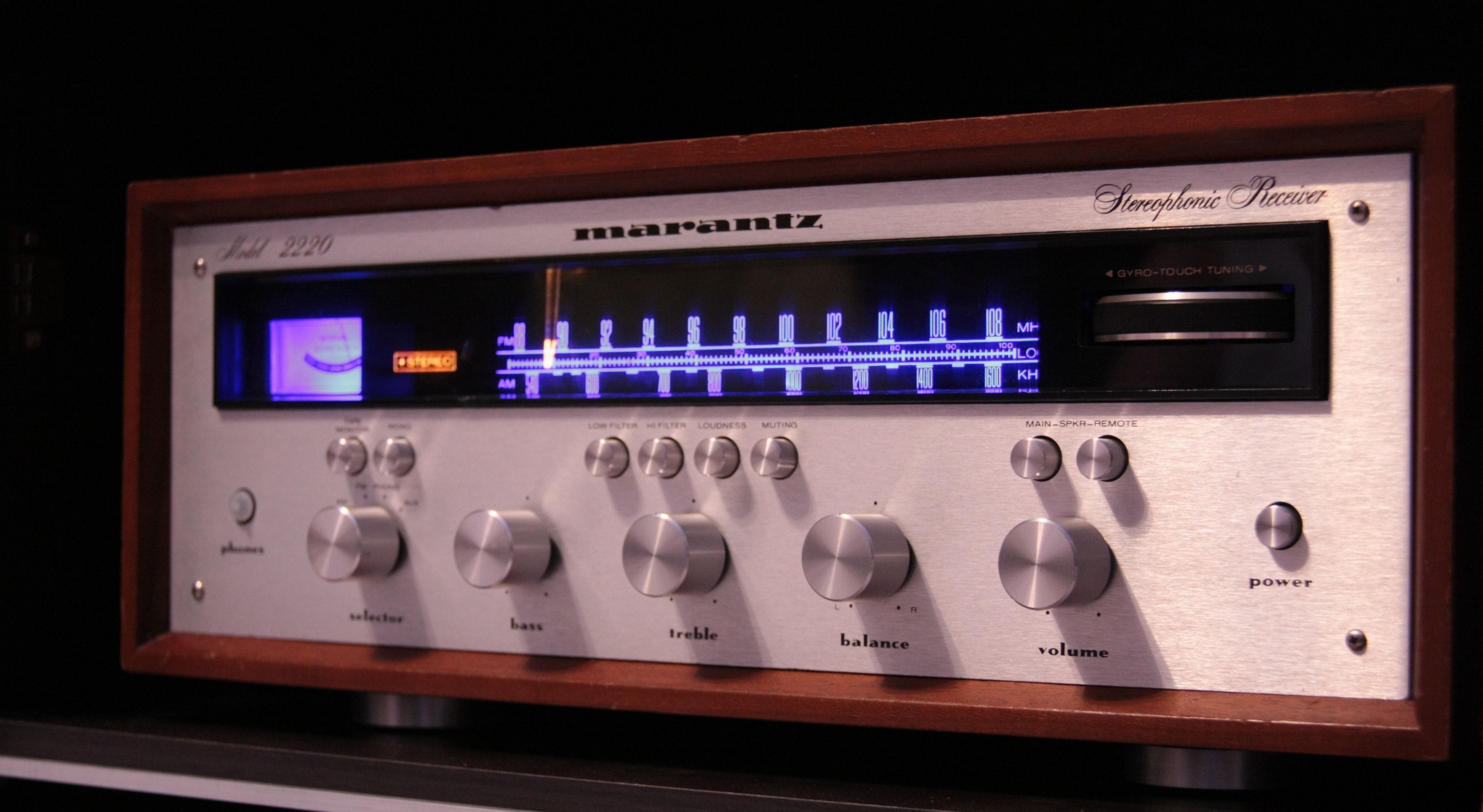 Marantz 2220