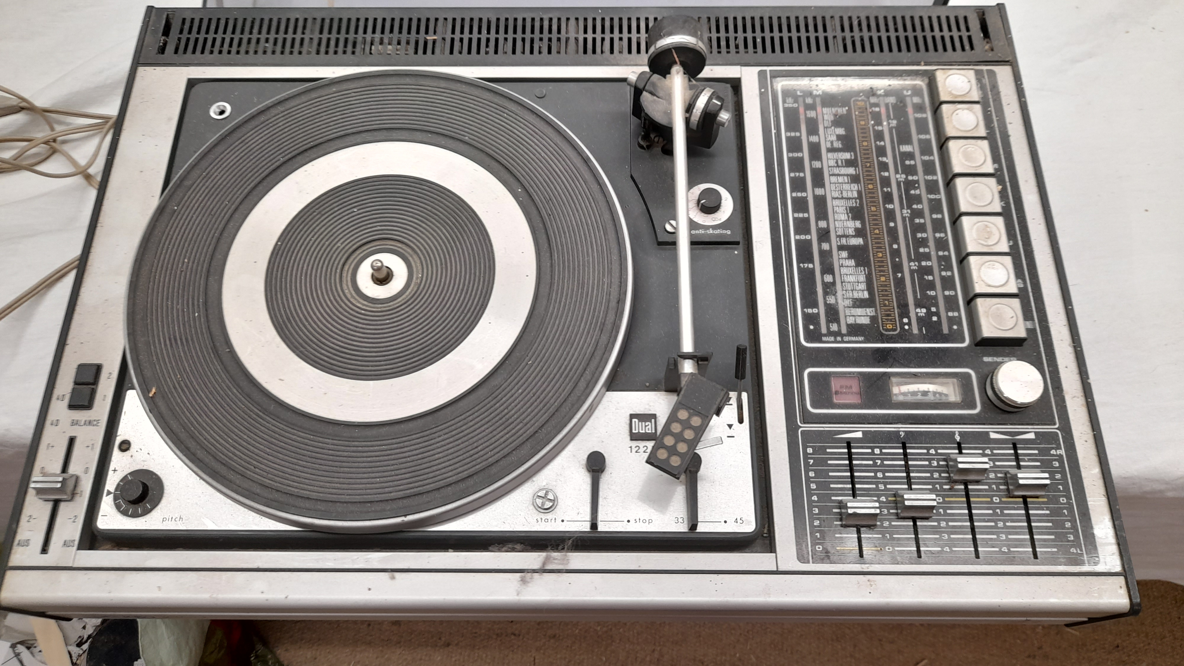 Grundig Studio 1600 4D