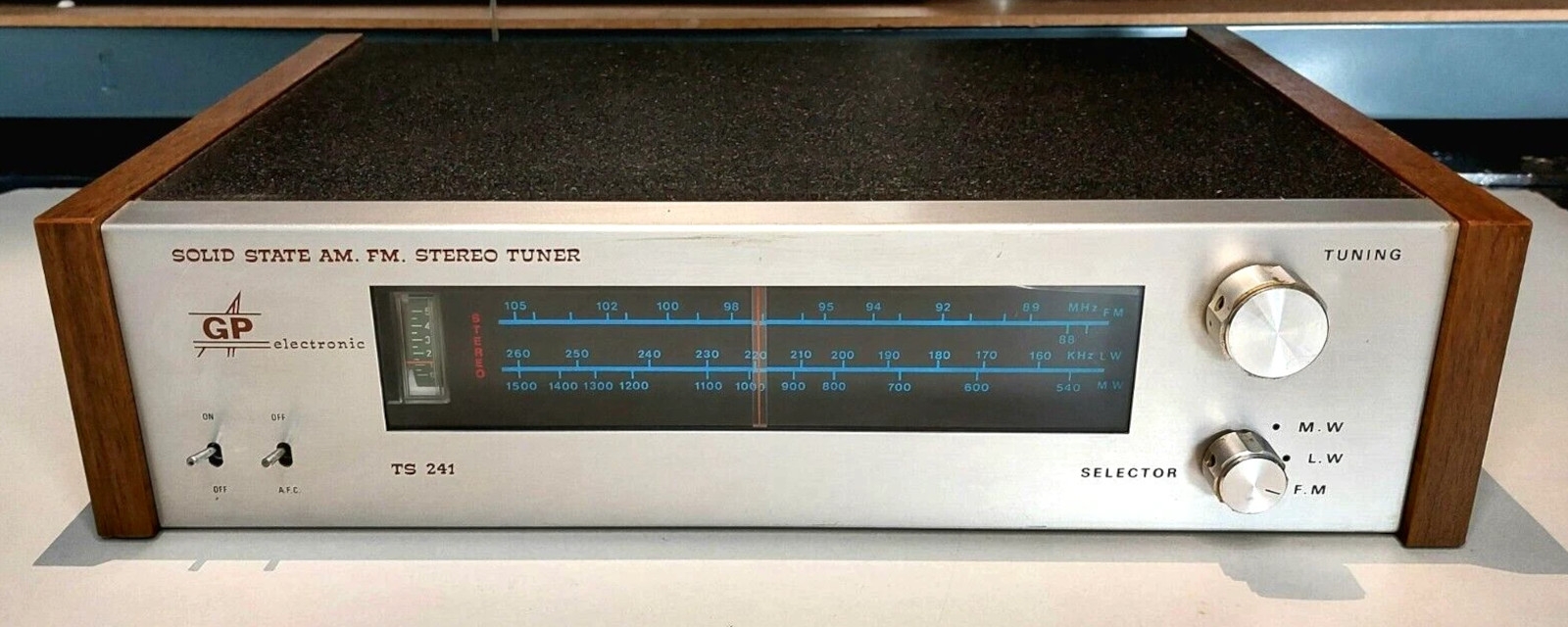 GP Electronic TS 241
