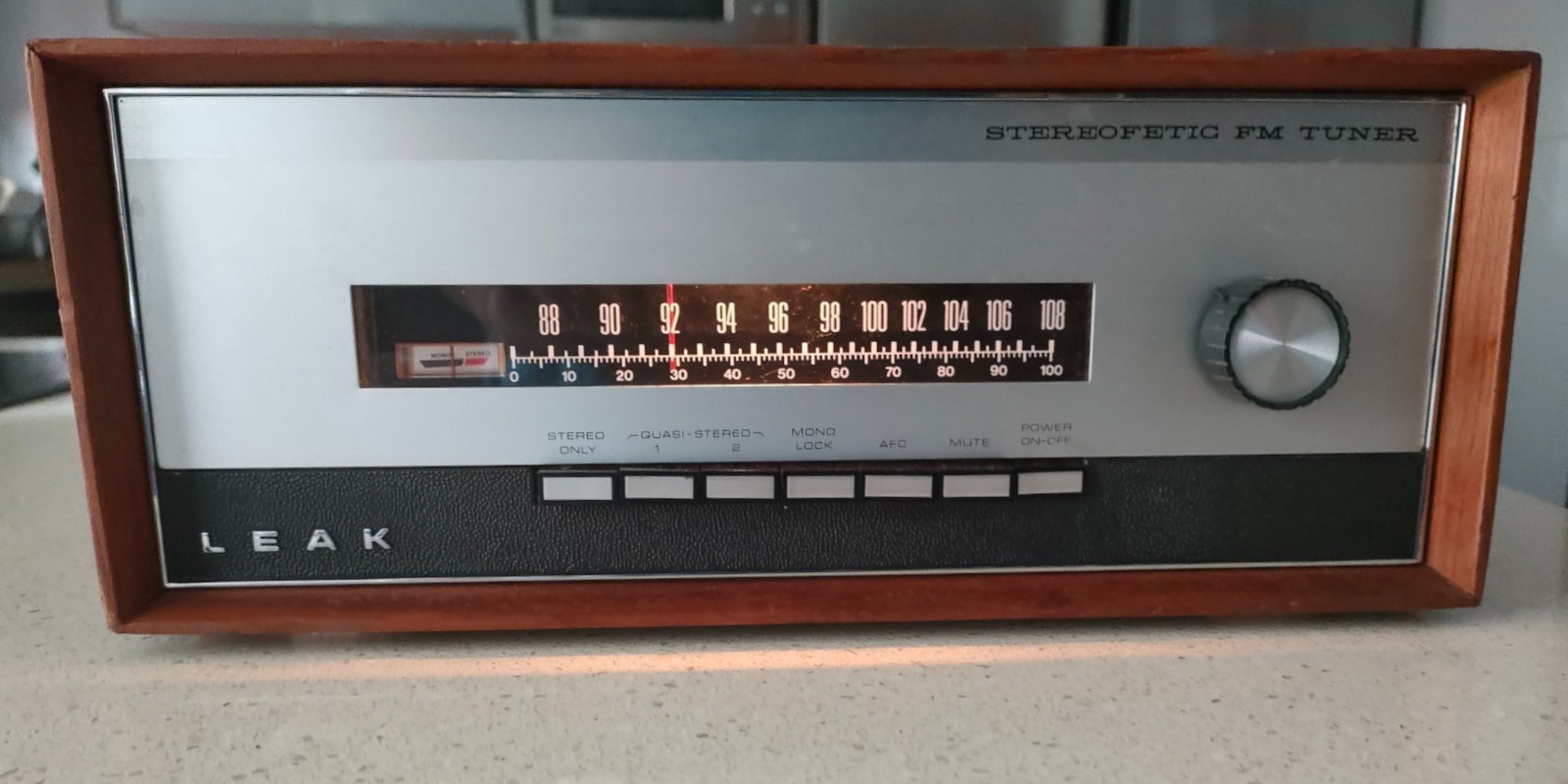Leak Stereofetic FM Tuner