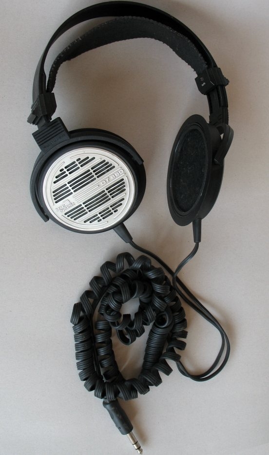 Beyer DT880