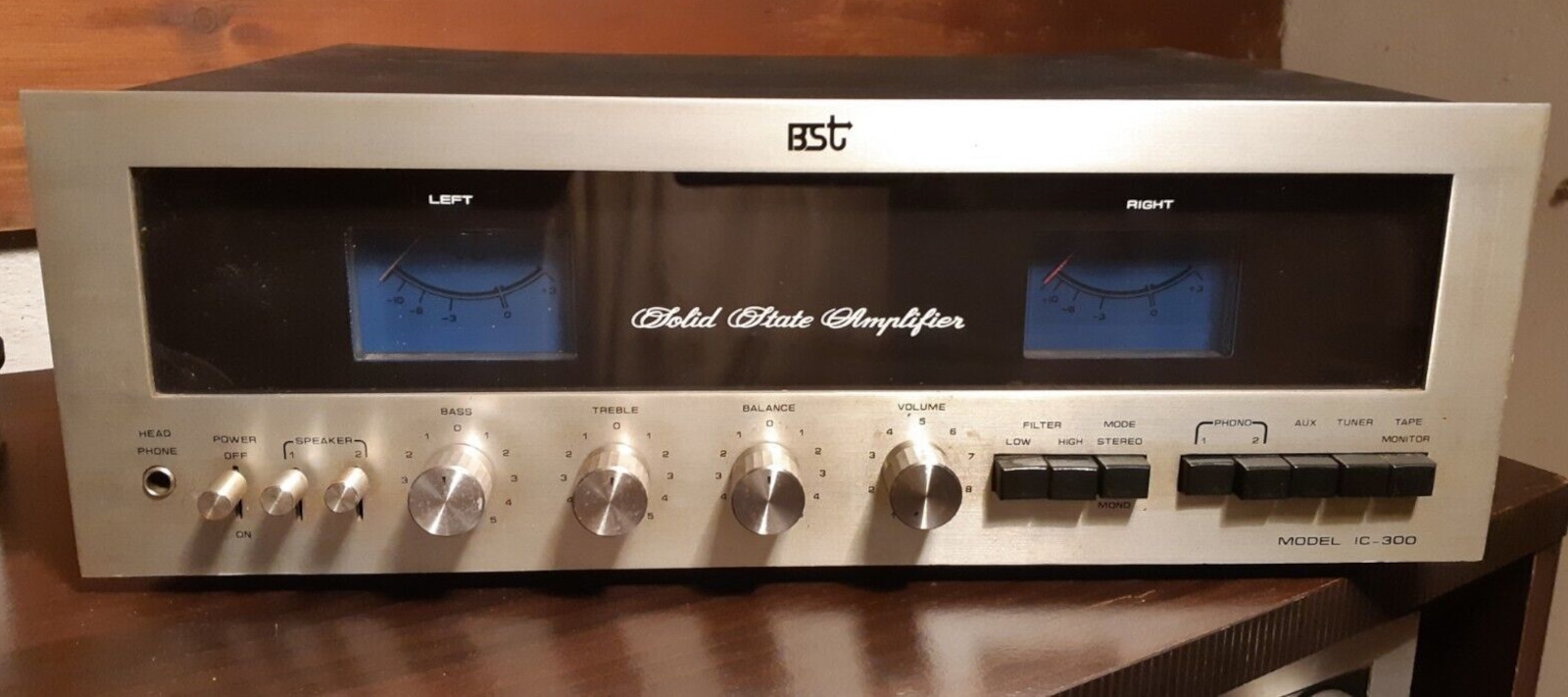BST IC 300