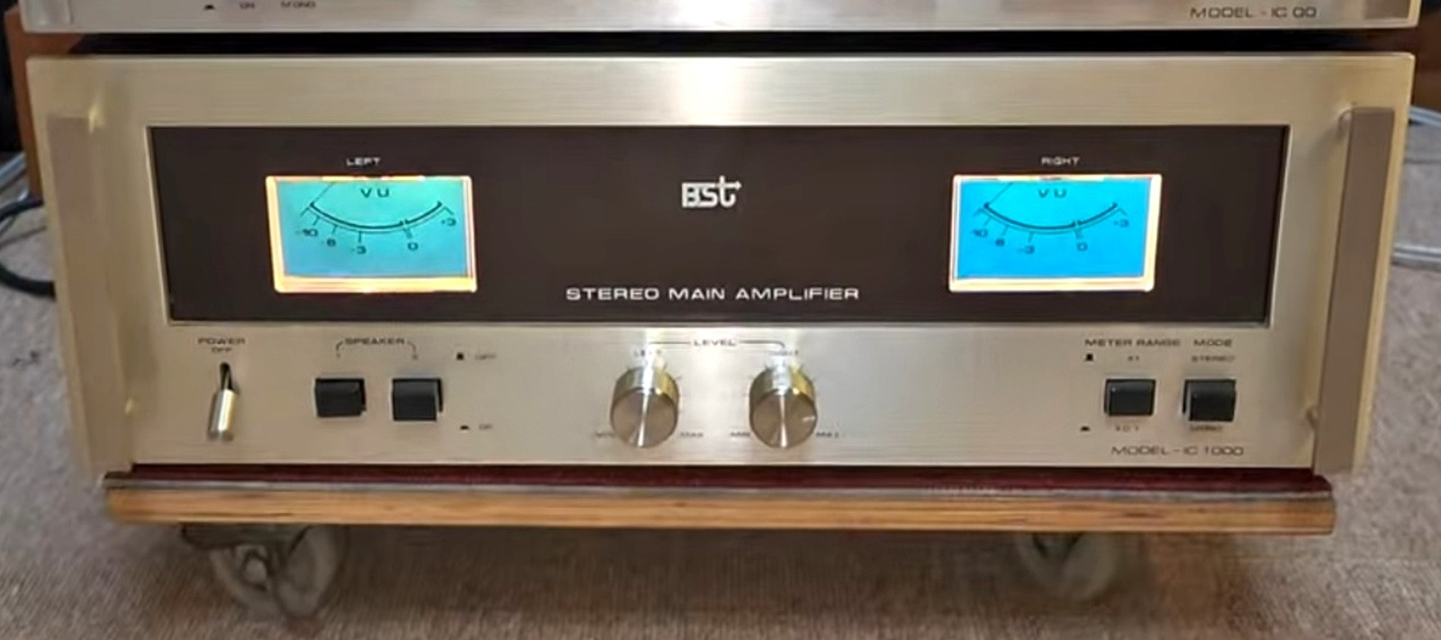 BST IC 1000