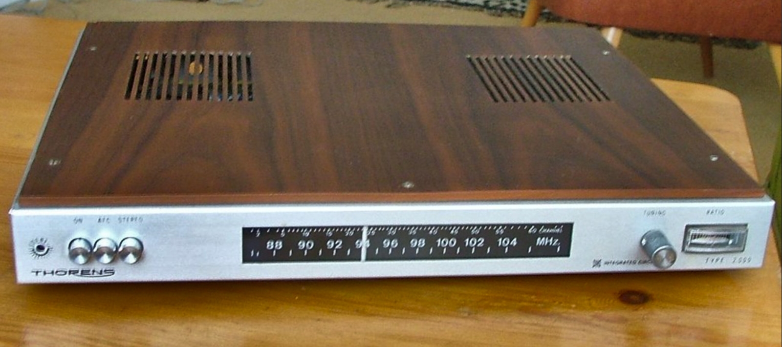 Thorens 2000 FM