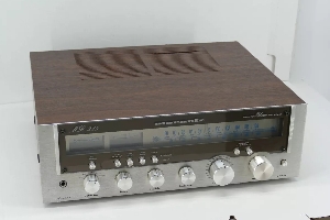 Marantz MR 215