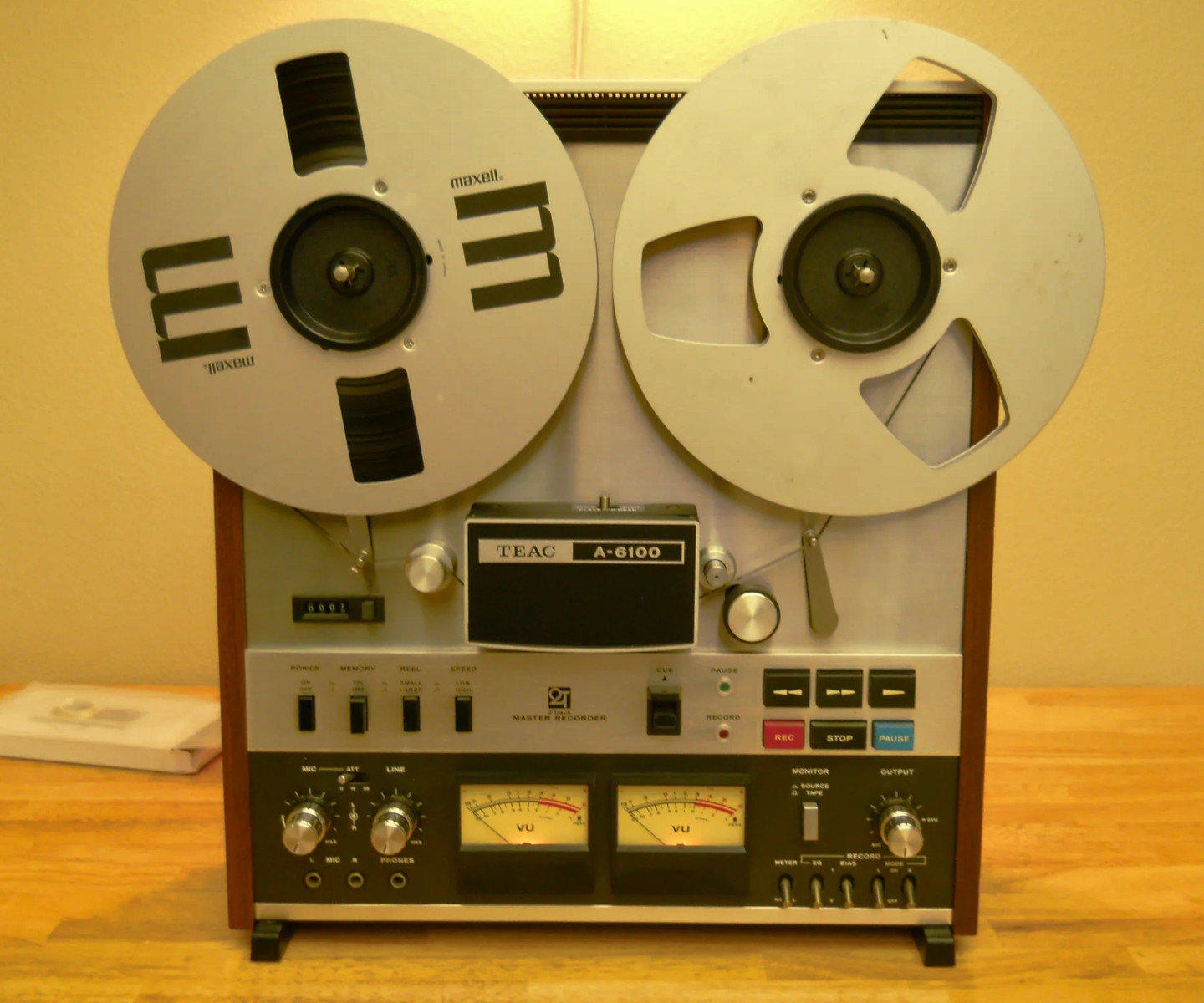 Teac A-6100 - 2T (2 Track)