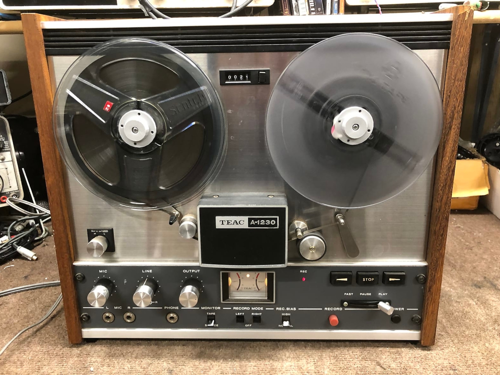 Teac A-1230