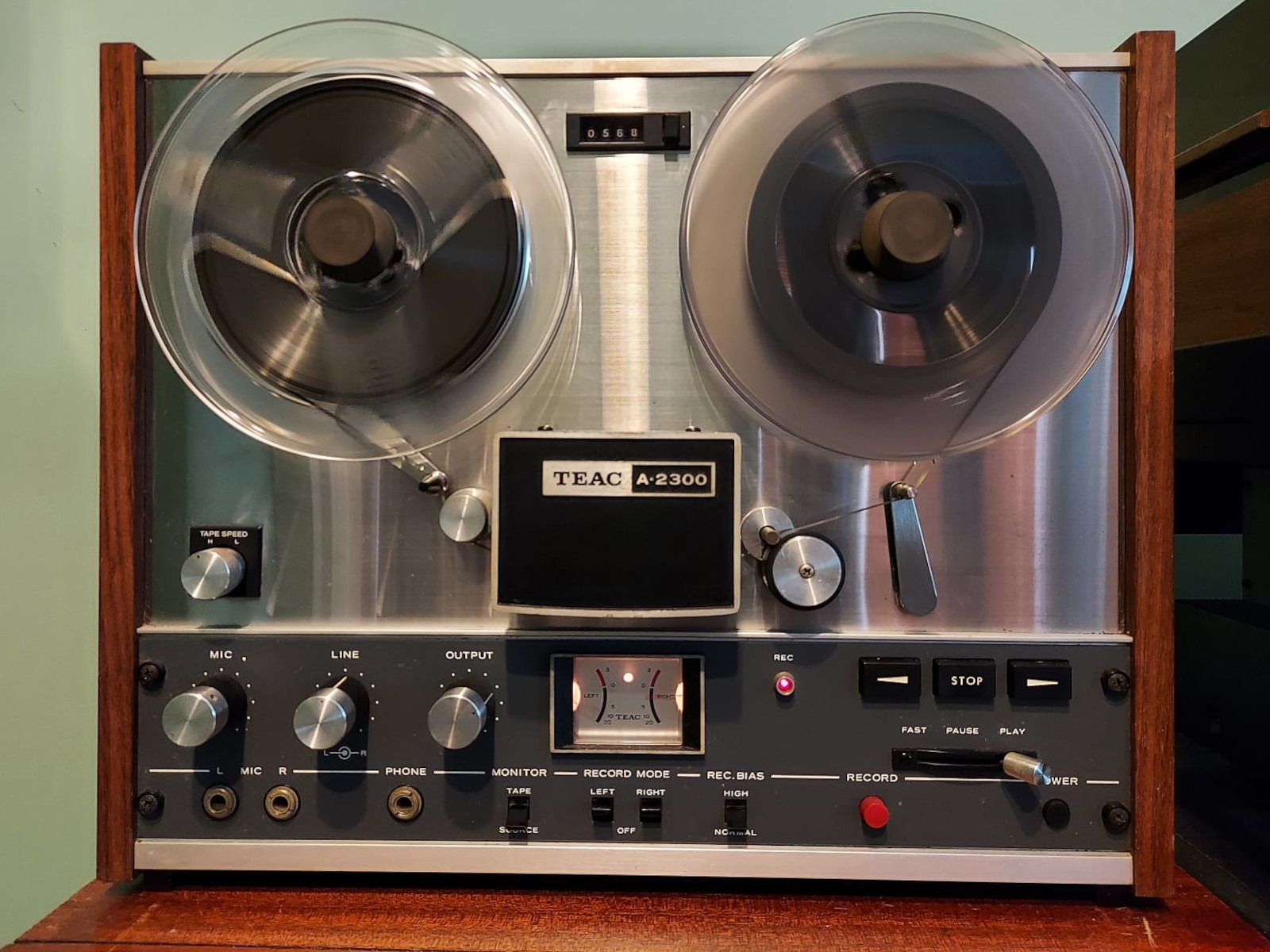 Teac A-2300