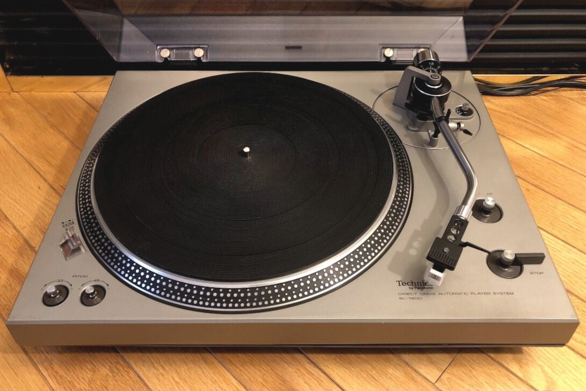 Technics SL-1400 / SL-1410