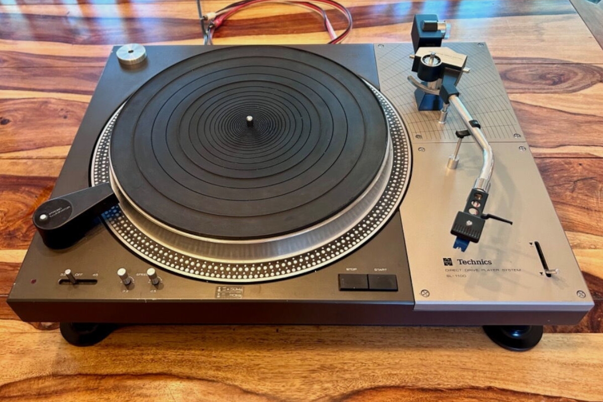 Technics SL-1100 / SL-1100 A