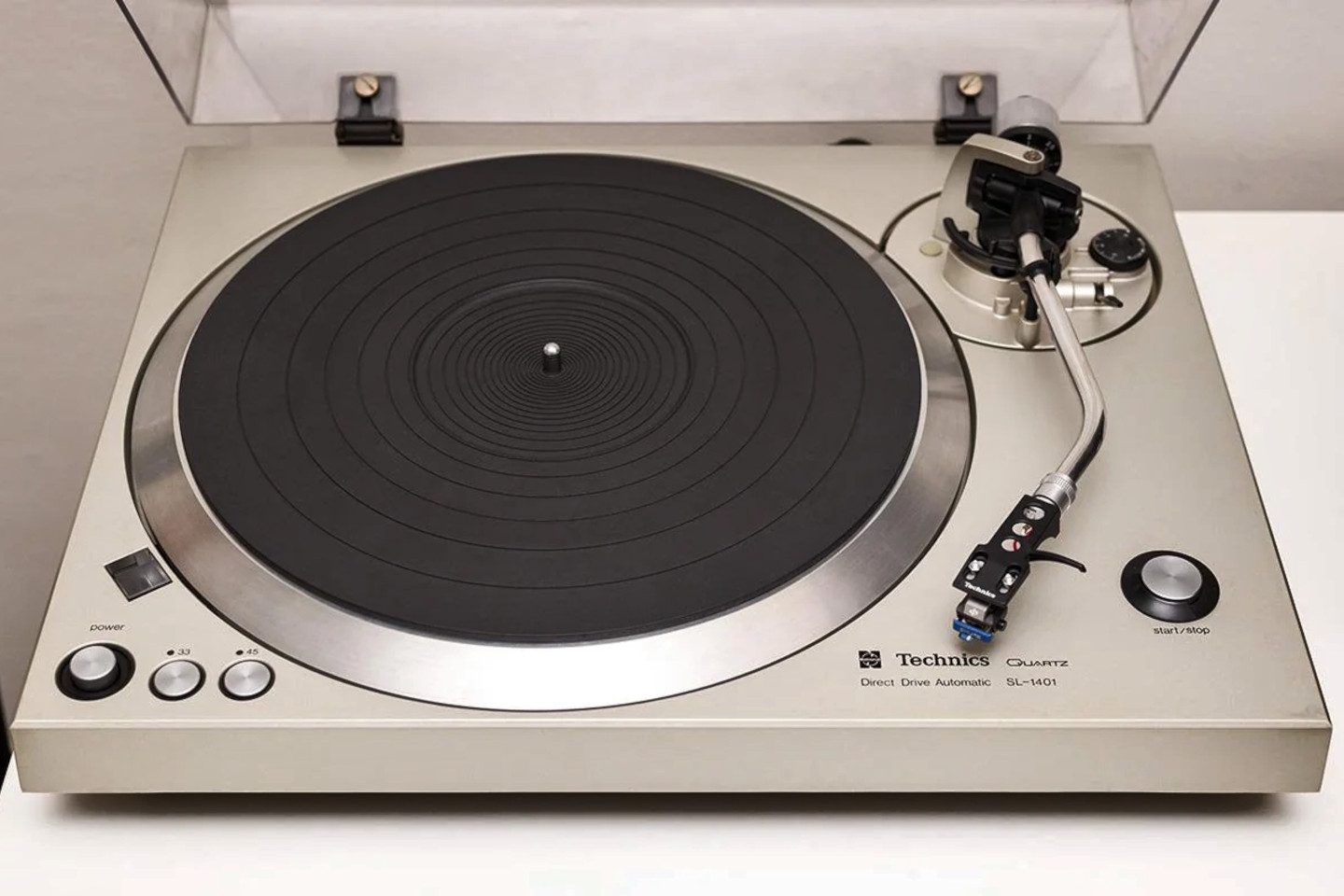 Technics SL-1401 / SL-1411