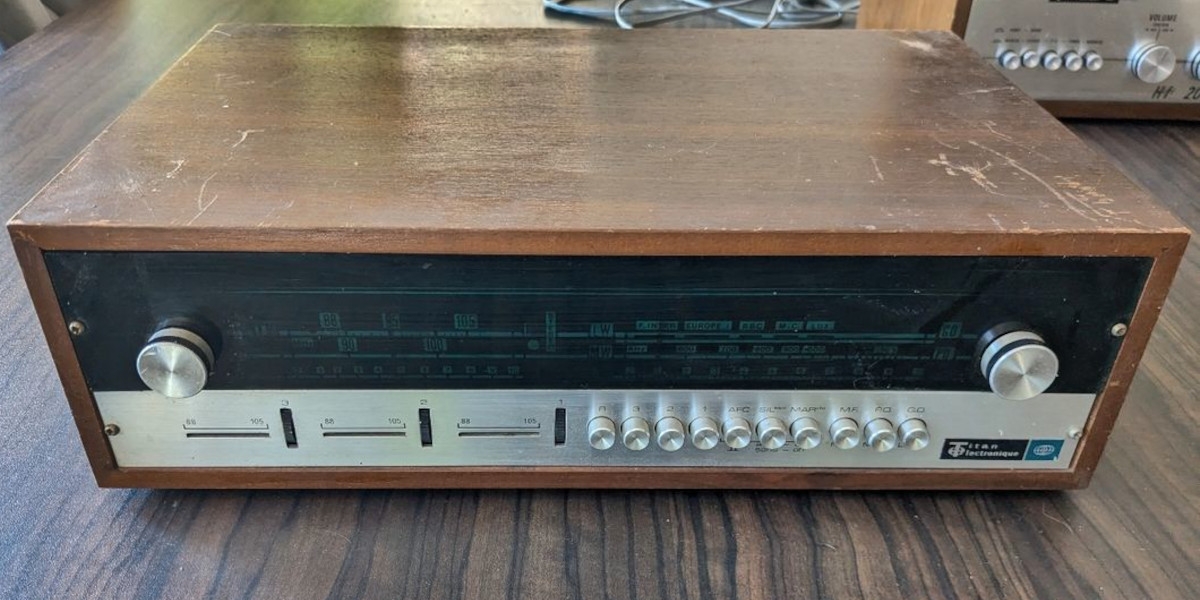 Titan Électronique Tuner Stéréo