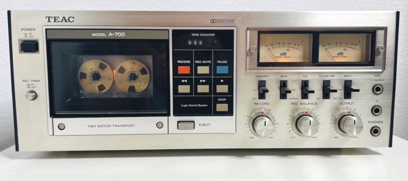 Teac A-700