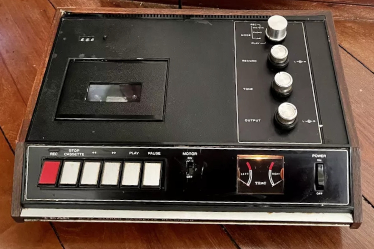 Teac A-22, A-25