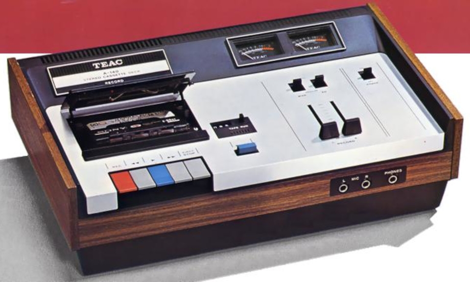 Teac A-140