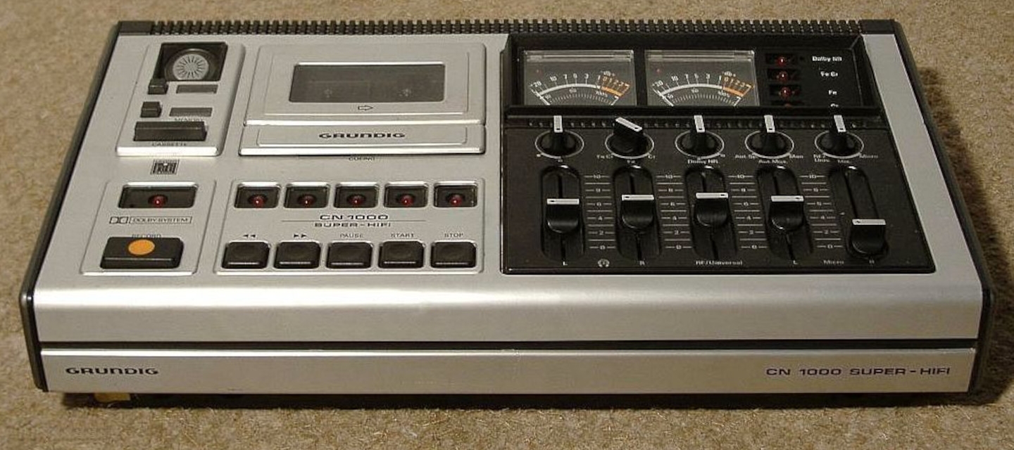 Grundig CN 1000
