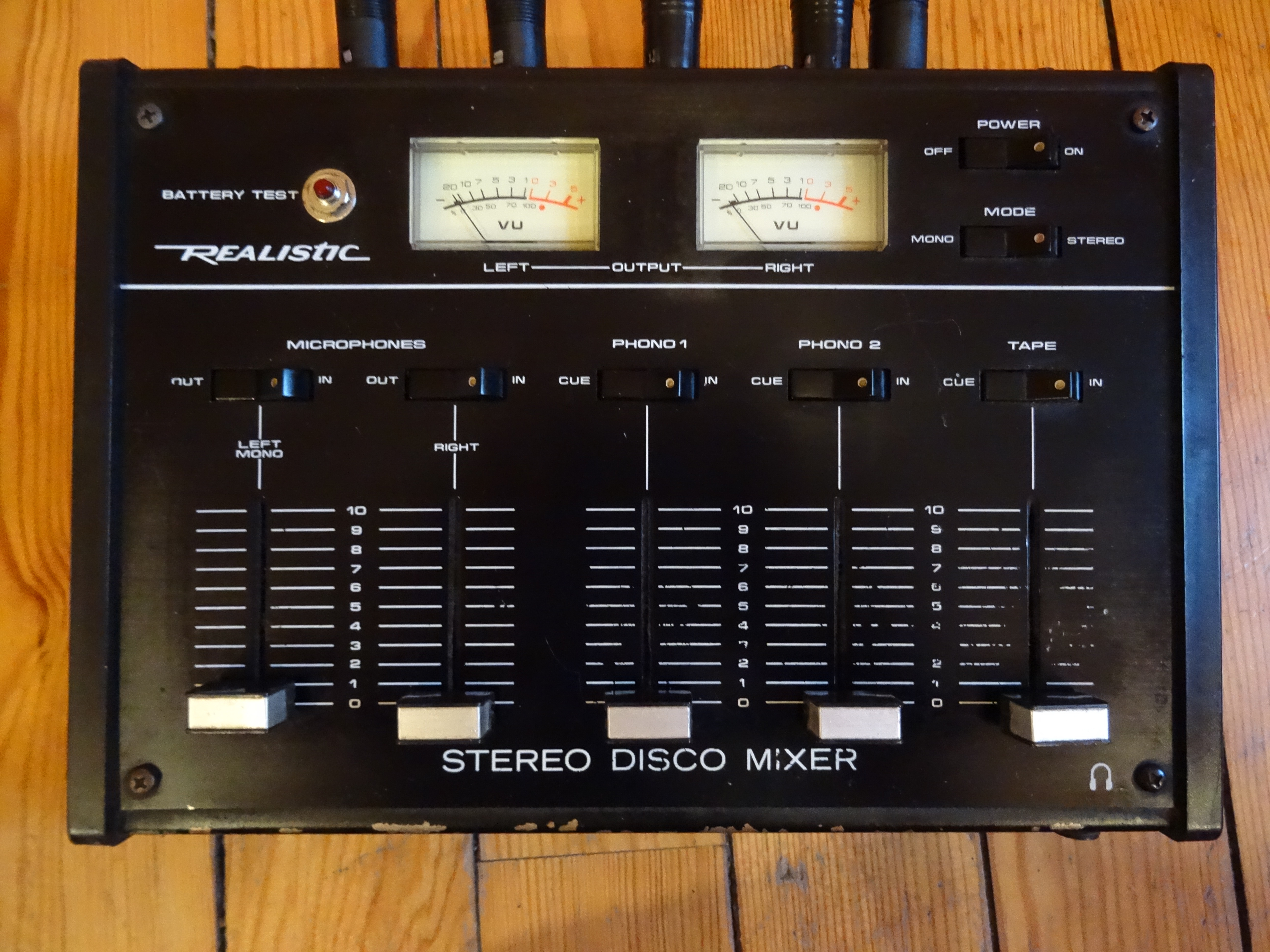 Realistic Stéréo disco mixer