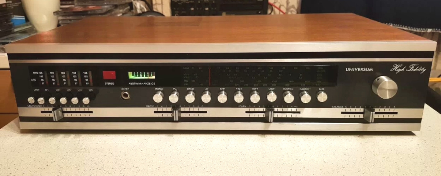 Quelle - Universum VT 717