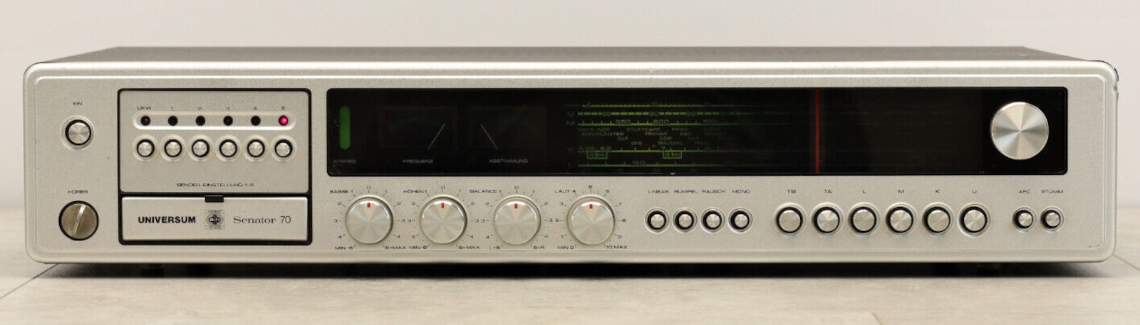 Quelle - Universum VT 2384 Senator 70