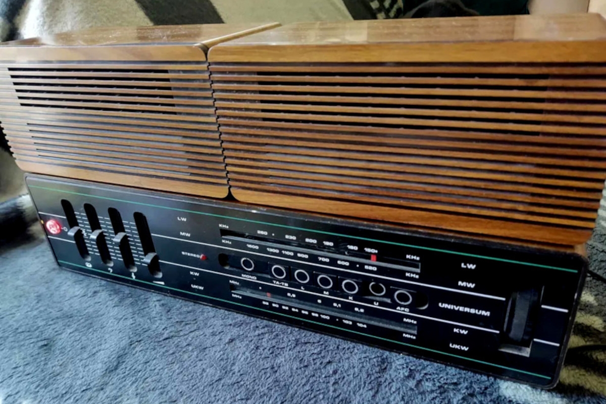 Quelle - Universum VT 5548