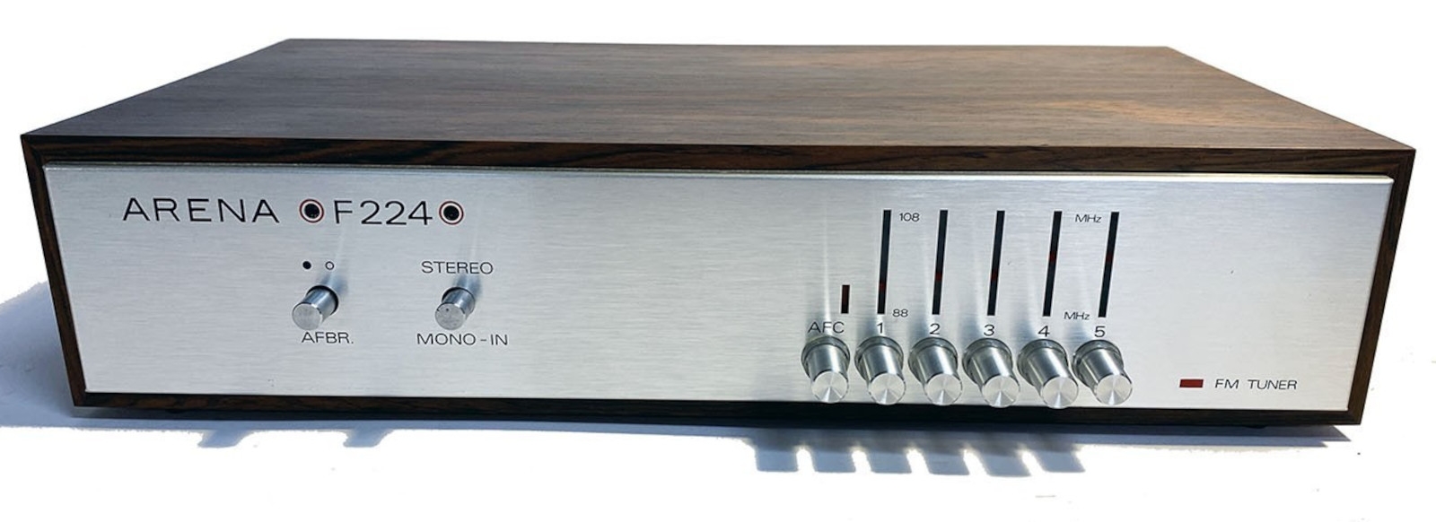 Arena   -   dès 1971 Rank Arena F 224 FM Tuner