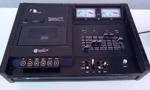 Modèle avec signalétique Elac