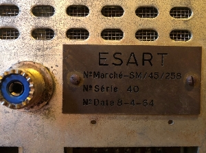 Détail plaque marque.