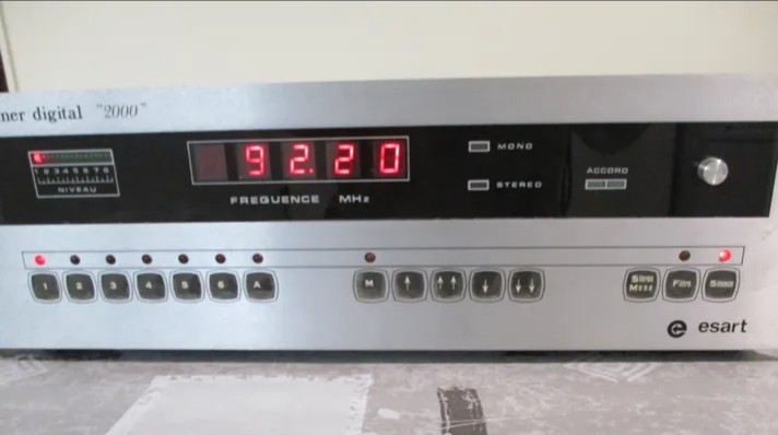 Esart T 2000 Tuner Digital