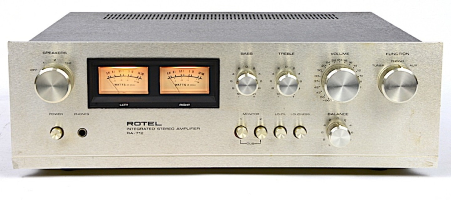 Rotel RA-712