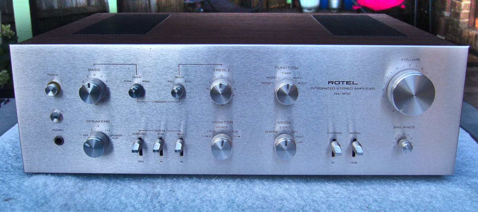 Rotel RA-1212