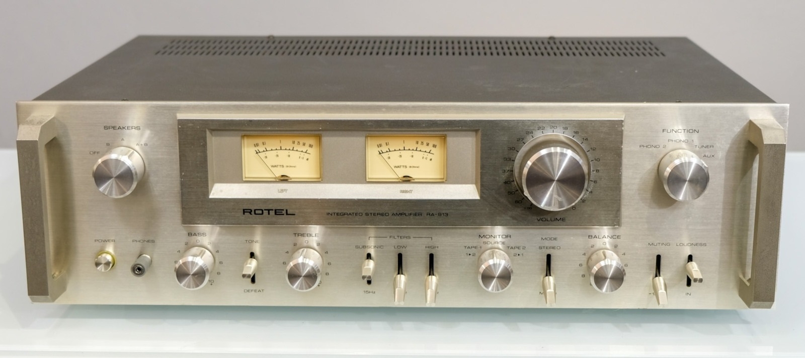 Rotel RA-913