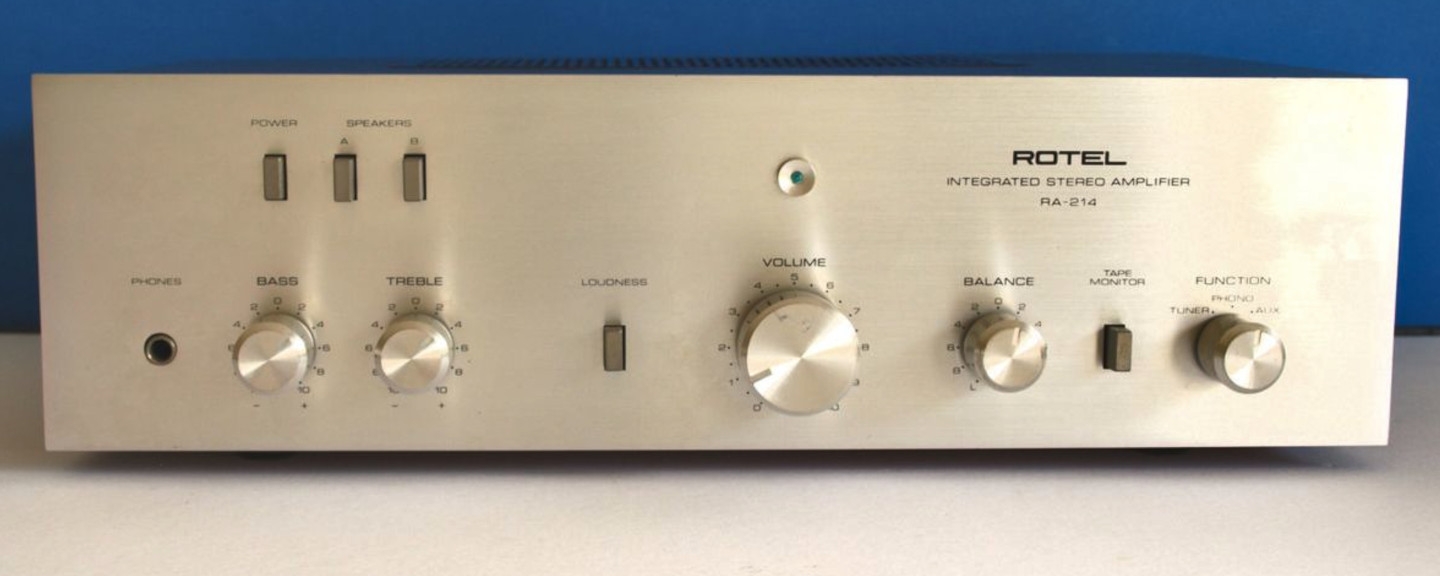 Rotel RA-214
