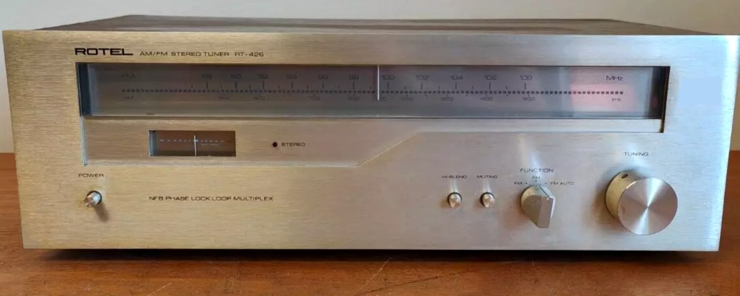 Rotel RT-426