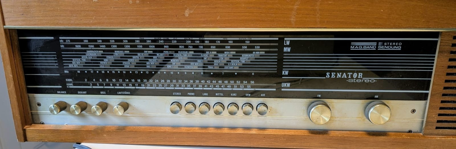 Quelle - Universum W 886 ST Senator Stereo