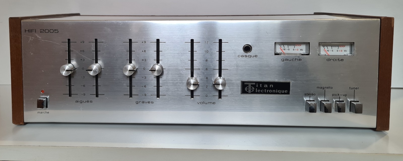 Titan Électronique HIFI 2005