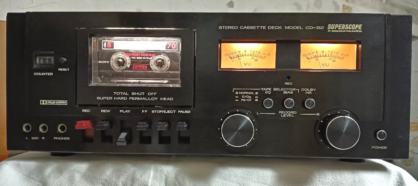 Superscope CD-312