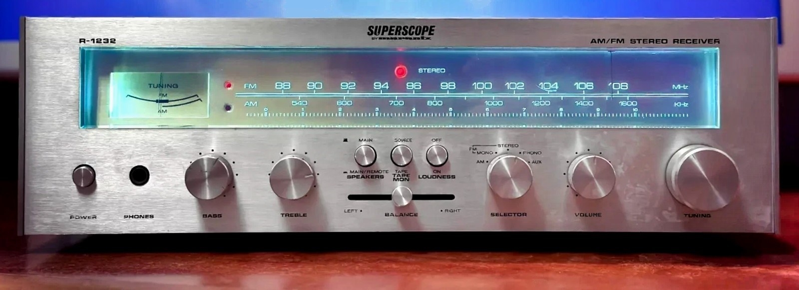 Superscope R-1232