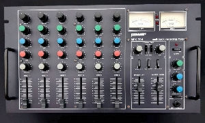 Power MPK 704