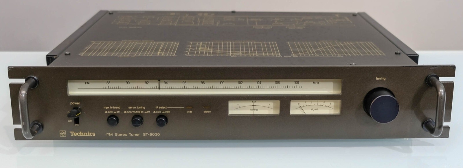Technics ST-9030