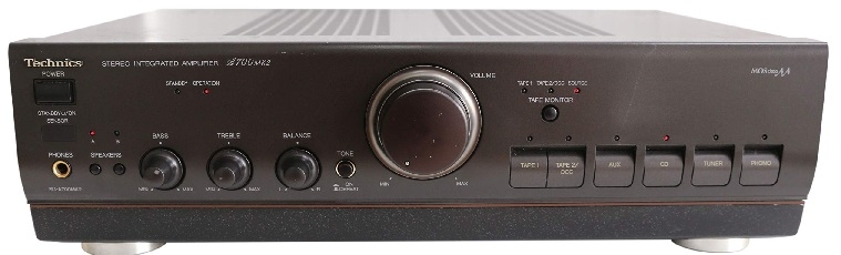 Technics SU-A700