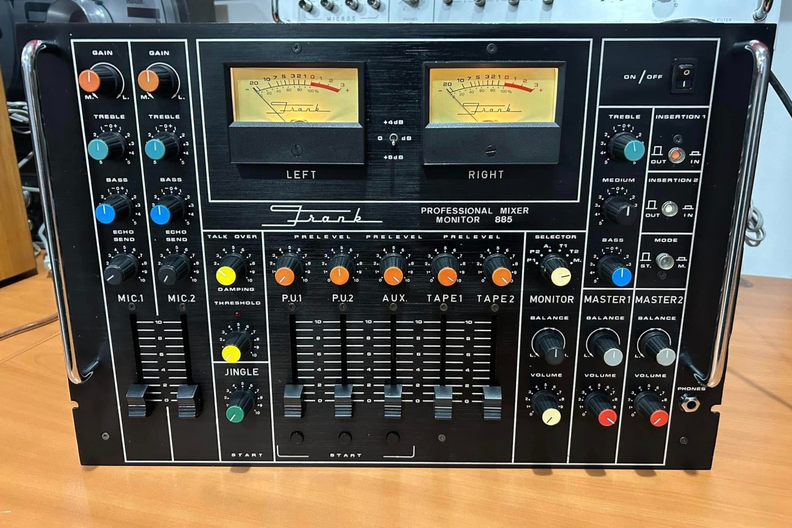 Frank 885 Professional Mixer Monitor