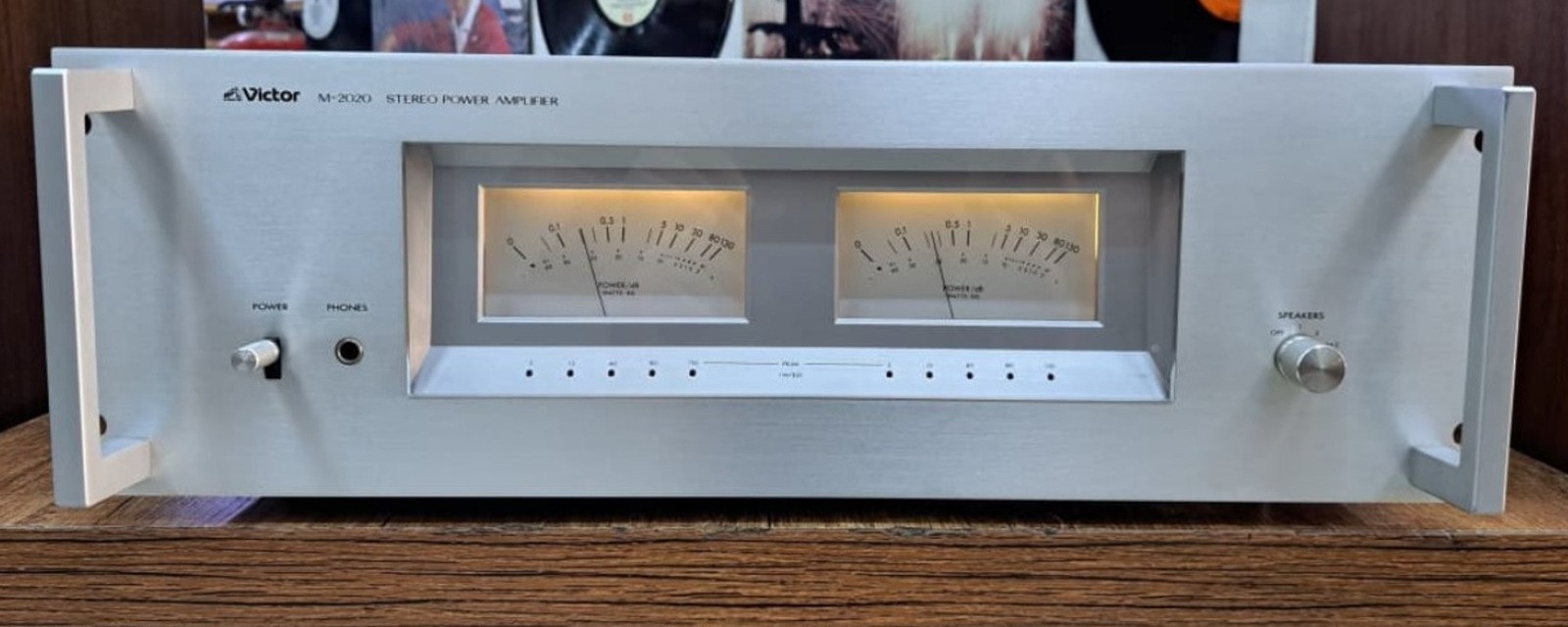 JVC Victor M-2020