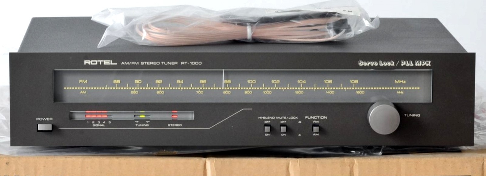 Rotel RT-1000