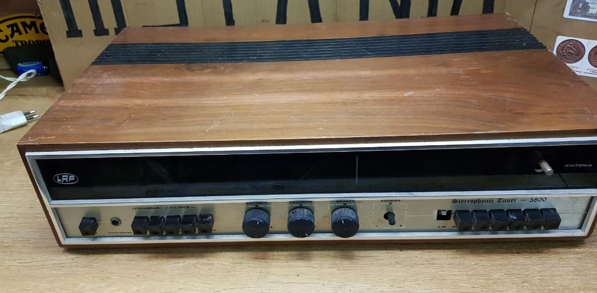 Lap 5800 Stereophonic Tuner