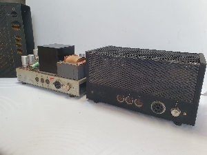 Vue des deux amplis de puissance HF 15