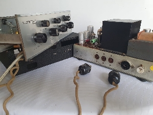 Vue arrière d'un des amplis HF 15