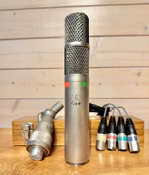 AKG C 24